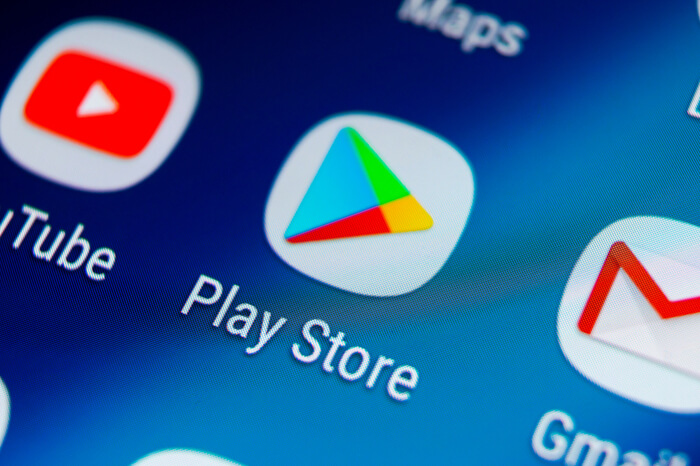 Google PlayStore Logo auf Smartphone-Display