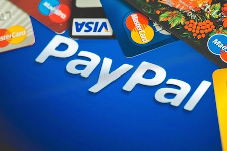 Paypal Logo mit Kreditkarten