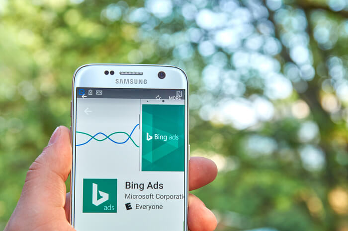 Smartphone mit Bing Ads 