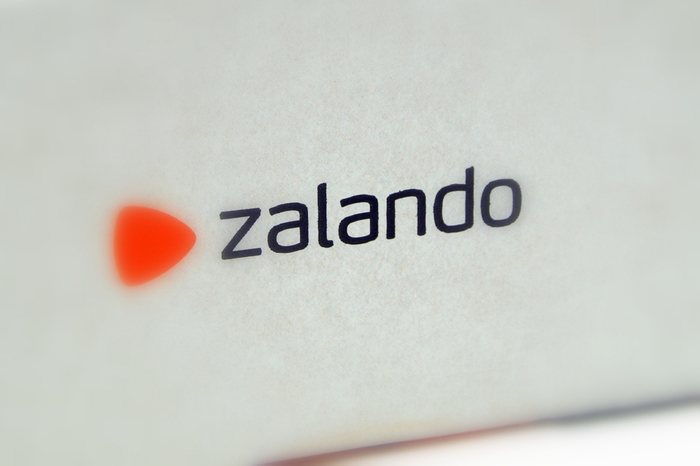 Zalando Logo auf Papier