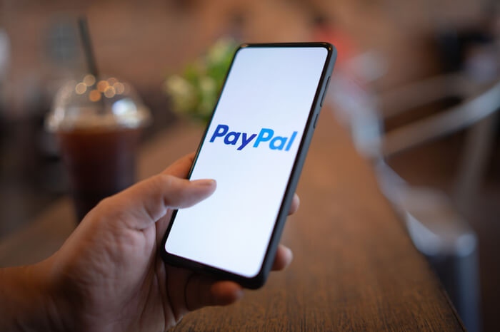 PayPal auf einem Smartphone