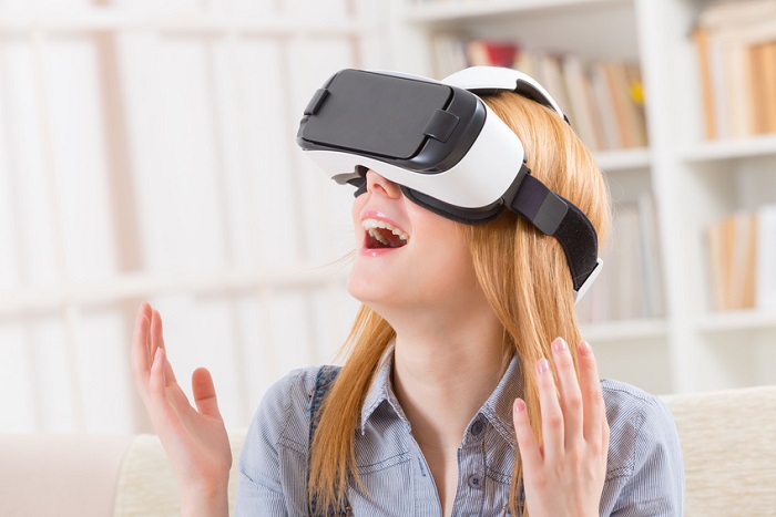 Virtual-Reality-Frau