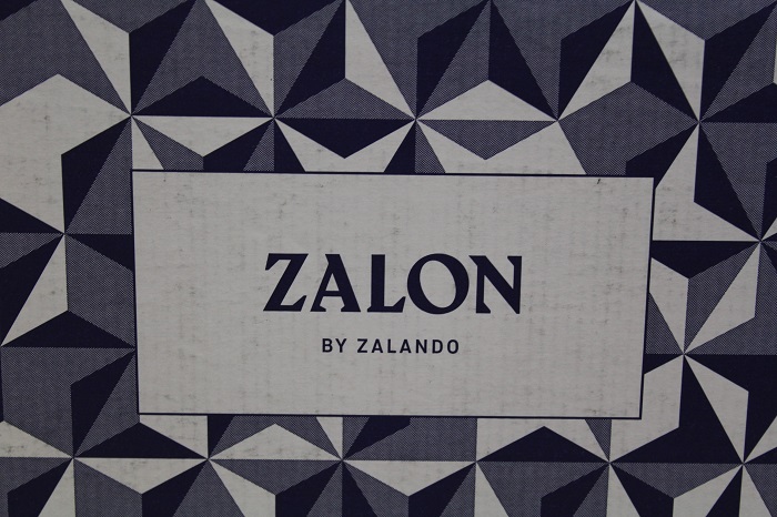 Zalon by Zalando Logo auf Kiste