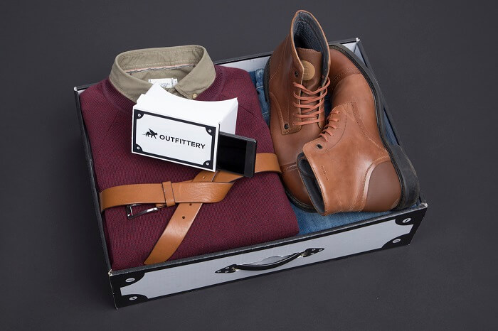 Outfittery Cardboard-Paket