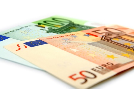 50- und 100-Euro-Geldscheine
