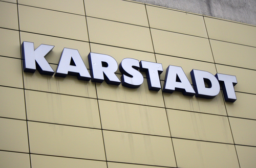Karstadt Logo an der Filiale