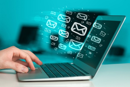 E-Mail-Laptop