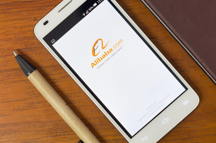 Alibaba auf einem Smartphone