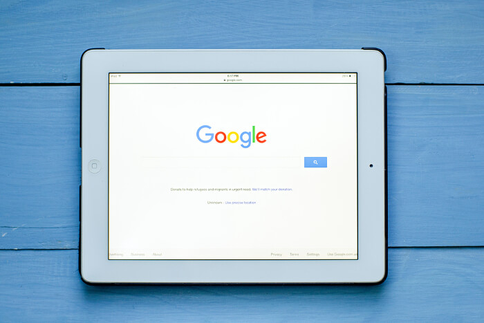 Google-Logo auf Screen