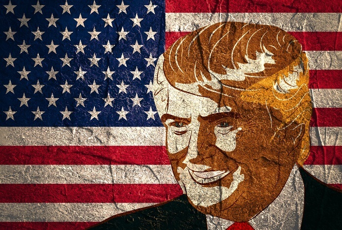 Trump vor US-Flagge